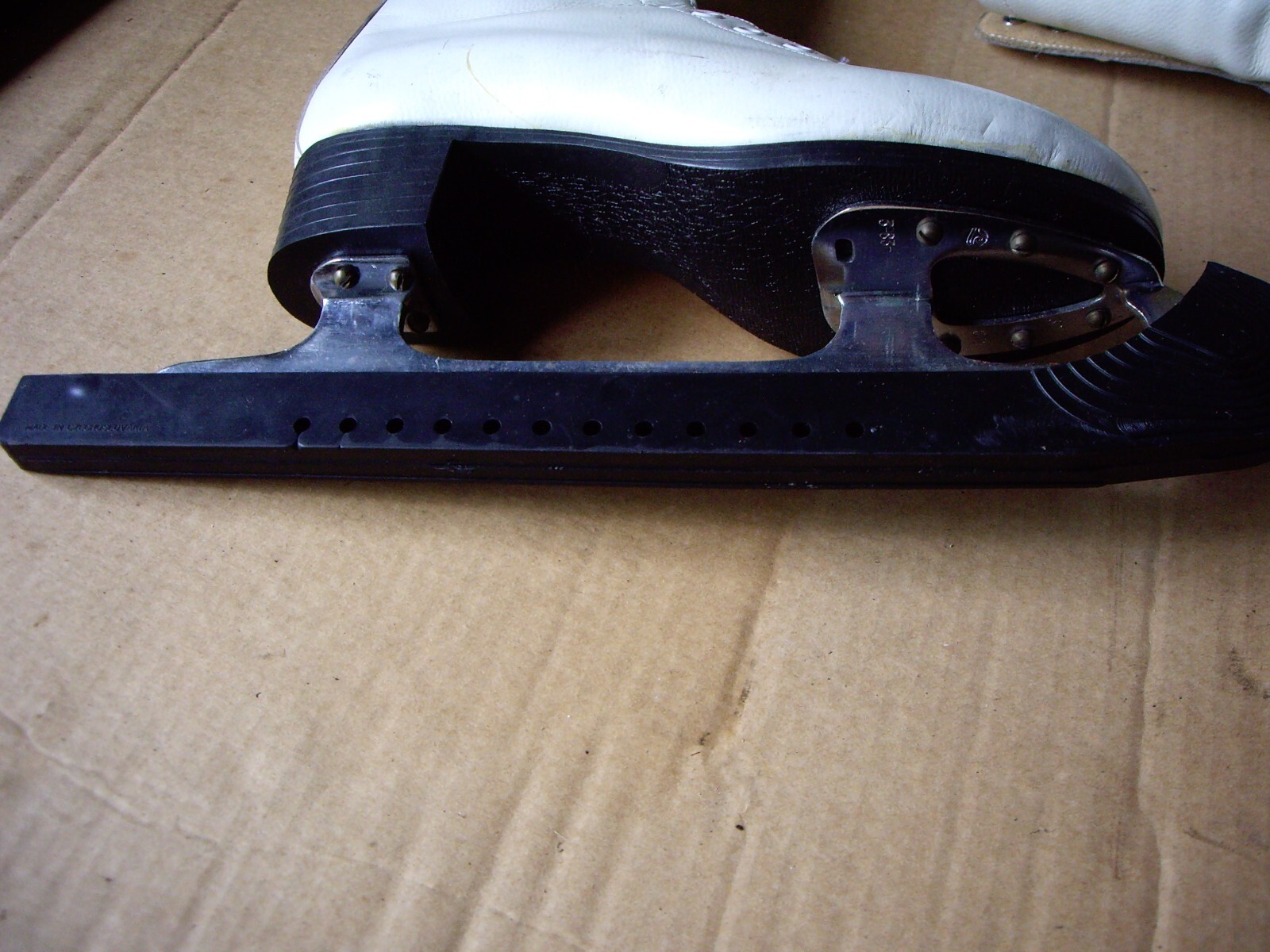 Botas Vintage Ice Skates. Size 4 / 37 . Made In Czechoslovakia. Real