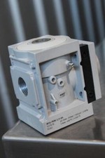 FESTO Branching Module MS6-FRM-1/2-A4 Part 527676 p1max: 20 bar/ 300 psi/ 2 MPa