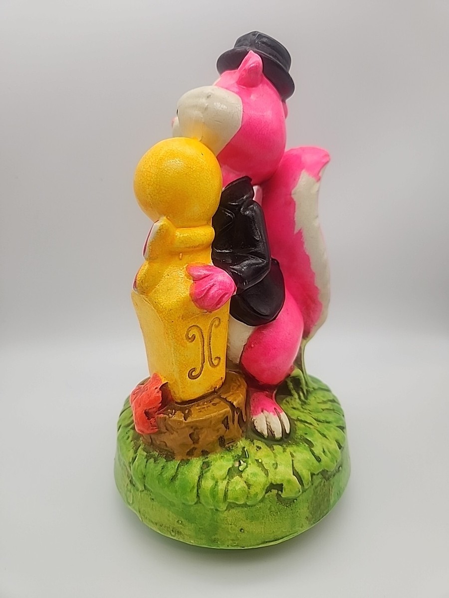 Vintage Looney Tunes Pepe Le Pew Ceramic Music Box Japan Vintage Looney Tunes Pepe Le Pew Ceramic Music Box Japan