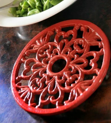 Arts & Crafts Collectable Cast Iron Metalware