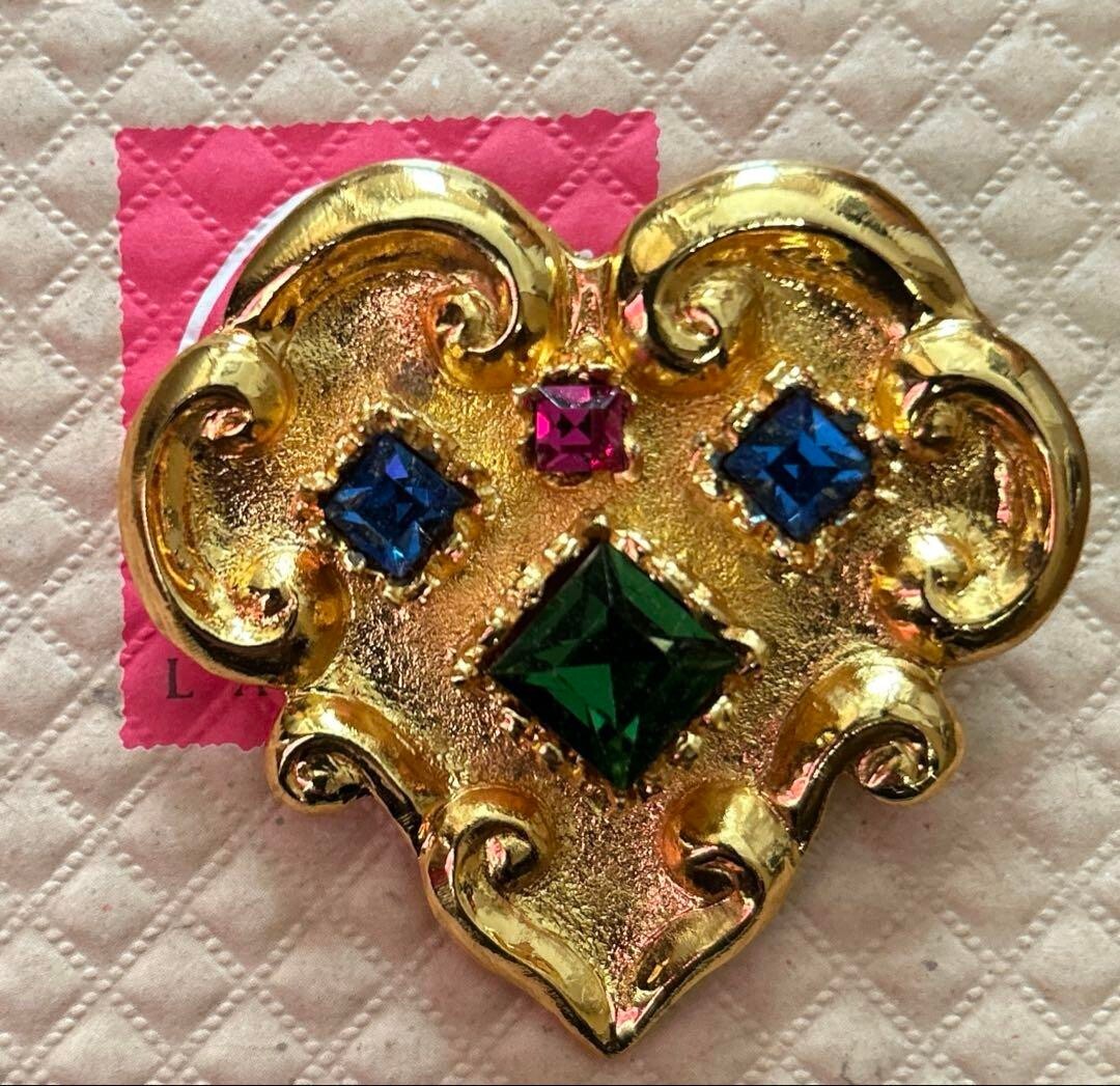 Christian Lacroix ハートゴールド　ブローチ　ペンダントトップ Christian Lacroix CL Heart Brooch | Gadelles Vintage