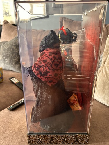 Disney Limited Edition Fairytale Designer Dolls - Snow White And Hag - Picture 5 of 7