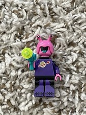 LEGO Series 22 Space Creature Minifigure set 71032 Good Condition Missing Part