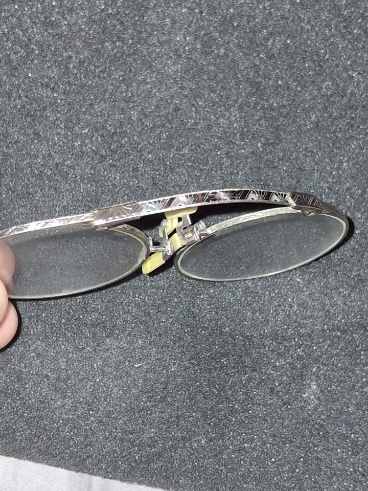Antique 1920s Pince-Nez Eyewear Glasses 12K White Gold Fill Frames & Chain - Image 4 of 4
