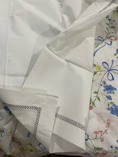 198 Matouk India Schumacher 1pc Standard Sham 520TC Percale Bluish Grey WHITE