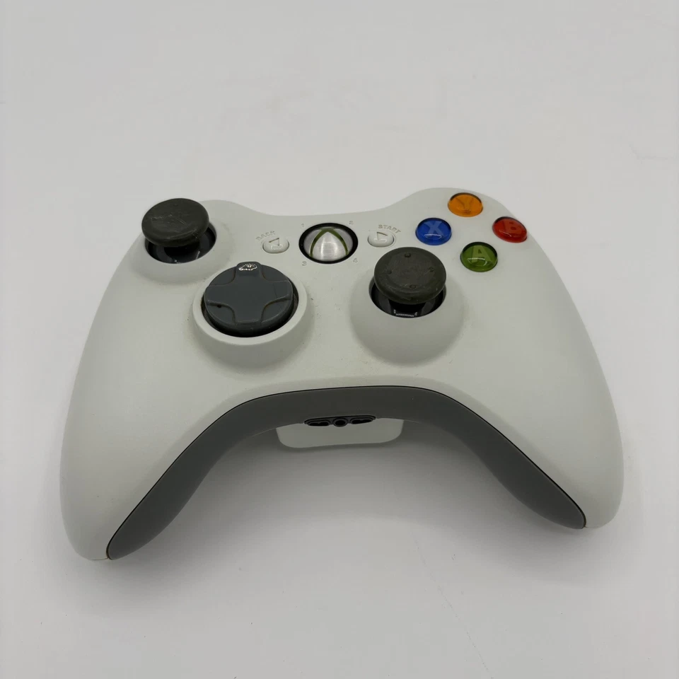 Official Microsoft Xbox 360 White Wireless Controller OEM Genuine No Tested - Image 2 of 4