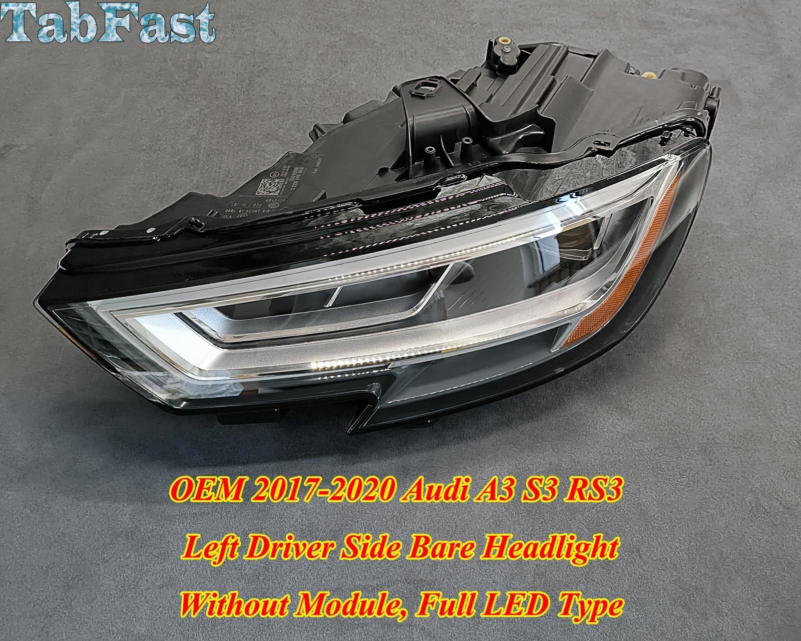美品 アウディ　A3 8V　前期 ベッドライト　右側 8V0941006F 美品 アウディ A3 8V 前期 ベッドライト 右側 8V0941006F 【公式通販】