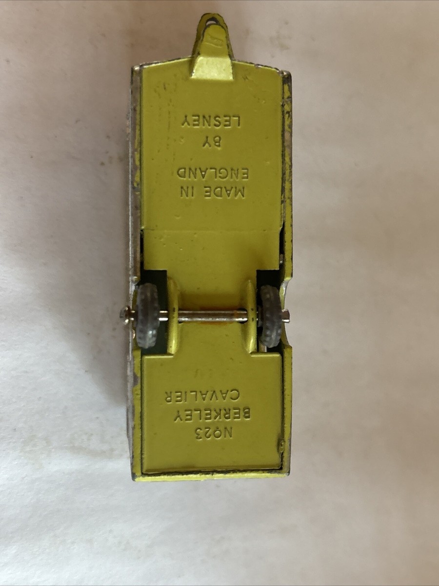 Lesney Matchbox Berkeley Cavalier Caravan No.23 1957 Made In