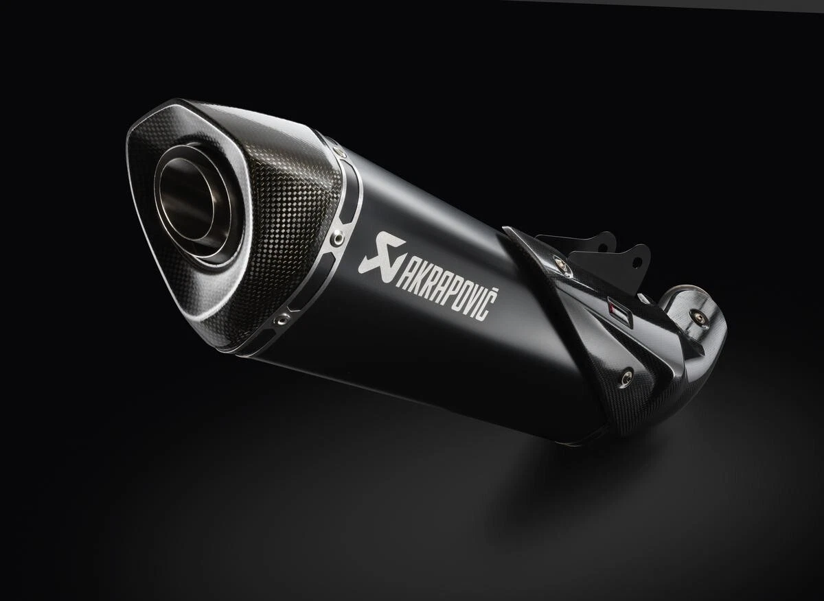 Akrapovic Slip-On Line Titanium