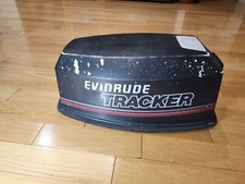 1989' Evinrude 25 Hp Outboard Motor  Cowl Shroud