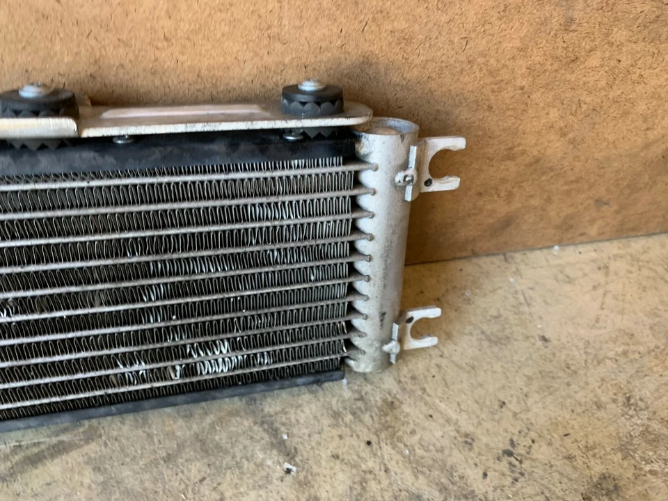 BMW 2007-2013 E90 E92 E82 M3 PASAJERO DERECHO MOTOR ENFRIADOR DE ACEITE RADIADOR FABRICANTE DE EQUIPOS ORIGINALES 65 K Foto 4 de 4