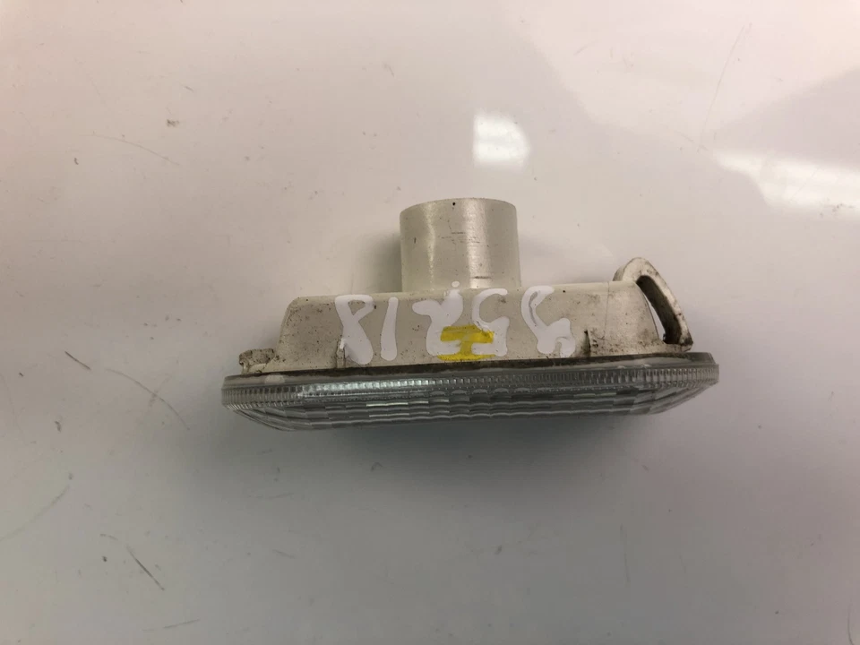 FORD FOCUS II DA, HCP 4M5A13K309AA Indicatori di direzione aggiuntivi 2007 14694642 - Immagine 3 di 4