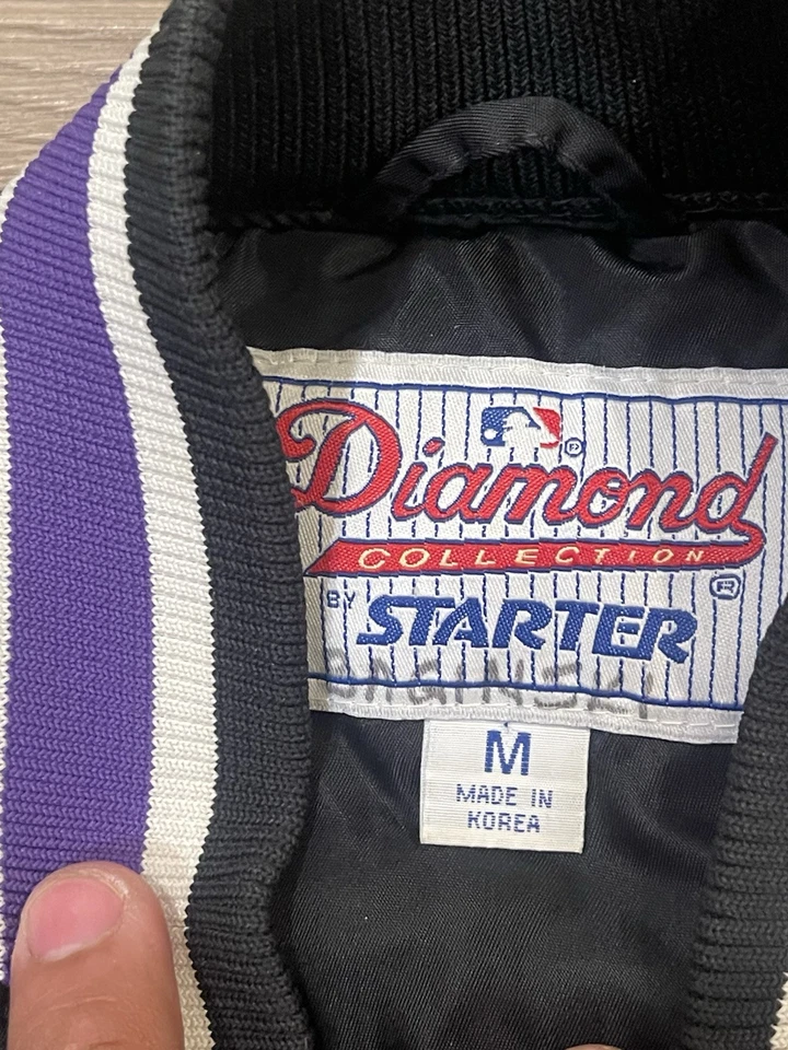 Jaqueta bombardeiro de cetim vintage anos 90 Colorado Rockies Starter Diamond Collection Youth M - Imagem 4 de 4