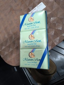 lot of 4 Vintage Rare Helena Rubinstein Heaven Sent Soap Bar NOS Movie Prop USA