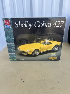AMT Ford Shelby Cobra 427 1994 1/18 Metal Model Kit, Yellow Am. Muscle RARE,