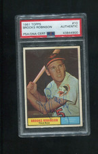 1961 TOPPS BROOKS ROBINSON #10 ON CARD AUTO SIGNED PSA DNA AUTHENTIC