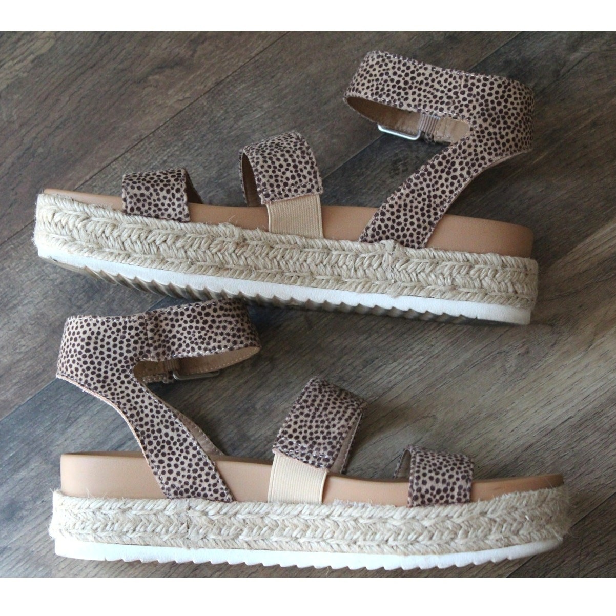 Universal Thread Animal Print Platform Chunky Str… - image 1