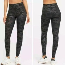 Spanx Faux Leather Camo Leggings - Black Size M