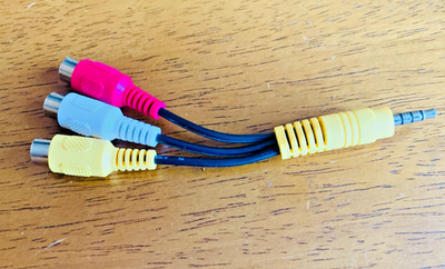 3 RCA Female L/R Audio & Video to 4 Conductor 3.5 mm Male  Adapter Cable
