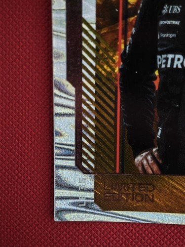 2025 Topps UK Turbo Attax KIMI ANTONELLI Gold Limited Edition LE35 Rookie Xclsve - Afbeelding 2 van 5