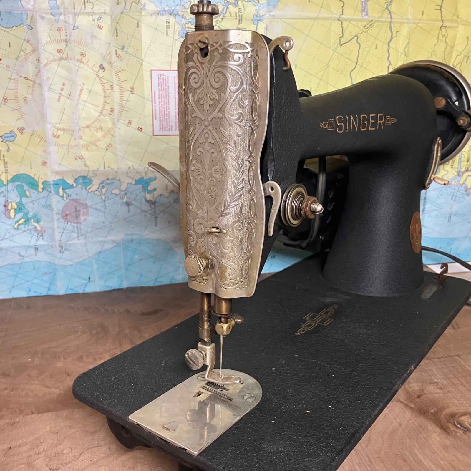 Vintage Singer Sewing Machine Head Model 6618 Godzilla WW2 1941 with