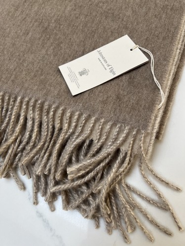 Johnstons Of Elgin Contrast Cashmere Stole (scarf/shawl) 180x70 - RRP £650 - Picture 2 of 5