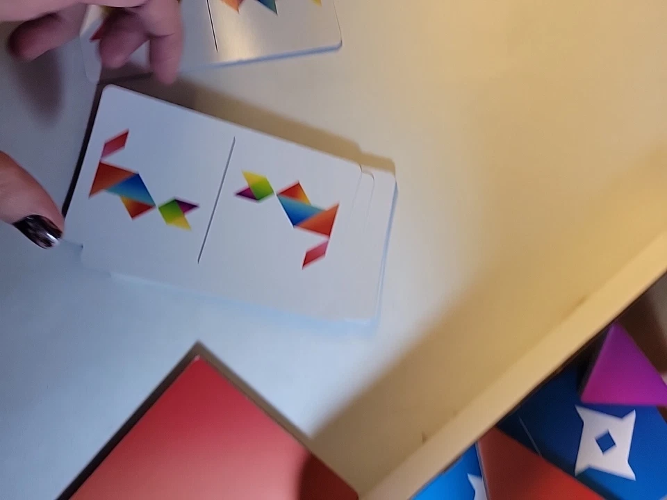 Tangram Race by Mudpuppy  - Image 4 of 4