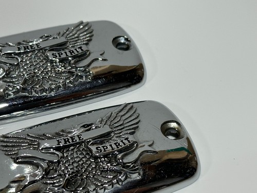 2pc Chrome Metal "Free Spirit" Cover Harley Davidson - Inspection Plate Set Lot - Foto 4 di 9