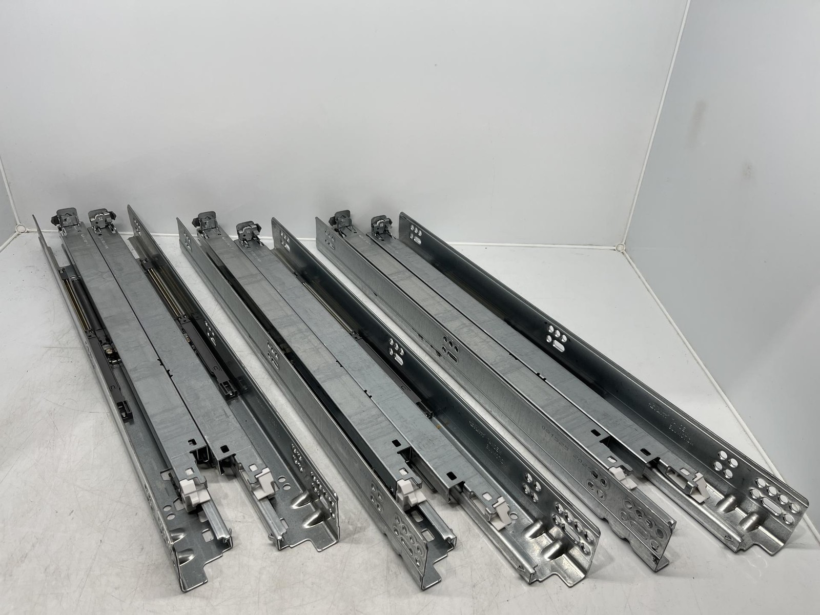 Set of 3 Pairs - Blum Tandem BLUMOTION 21" Undermount Drawer