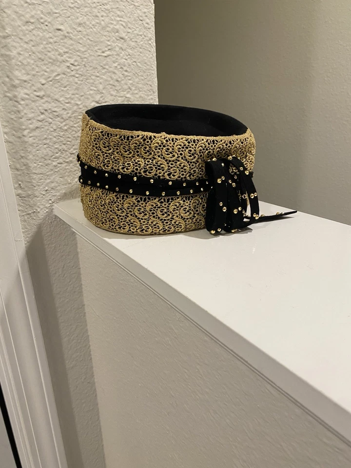 1980S OSCAR DE LA RENTA MILLINERY VINTAGE BLACK & GOLD Beaded Abstract Bow Gorg - Image 3 of 4