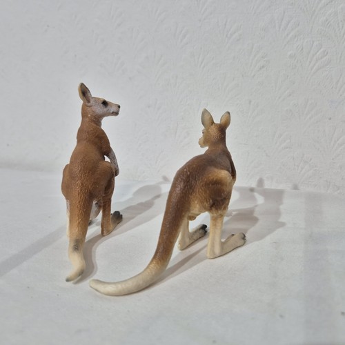 Schleich Kangaroo Bundle Joey in pouch zoo wild animal - Discontinued 2008 2009 - Picture 4 of 8