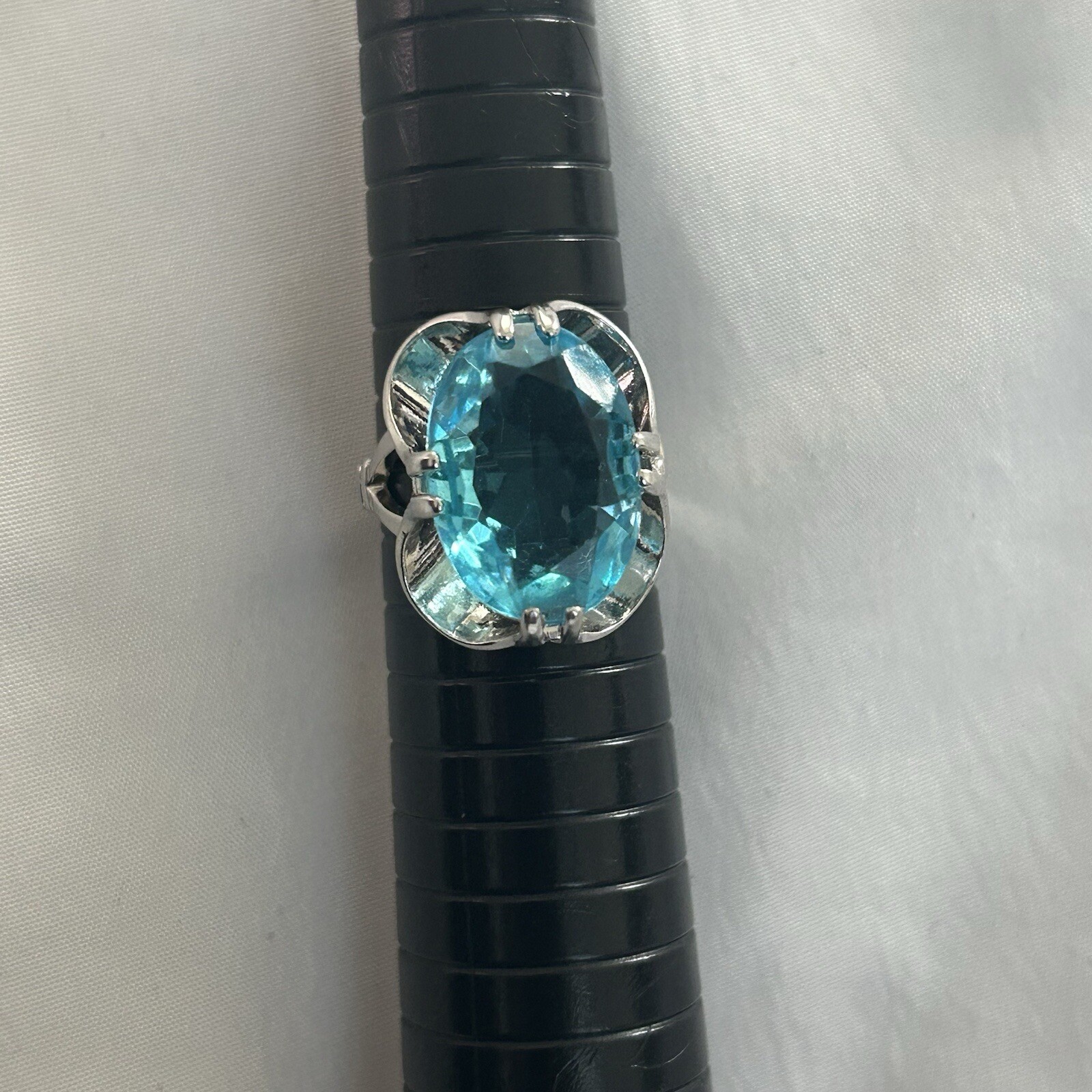 Picture 1 of 6
