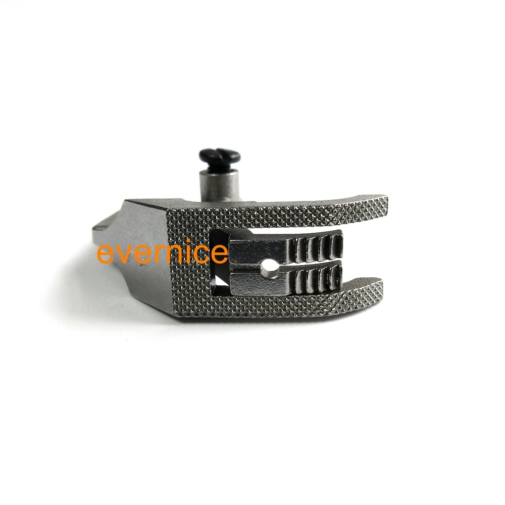 Piastra scorrevole sinistra per macchina da cucire industriale Pfaff 1245 #91-009 308-25