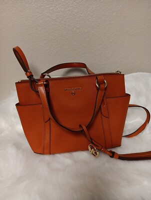 NWT Michael Kors Purse. Smoke Free Home 