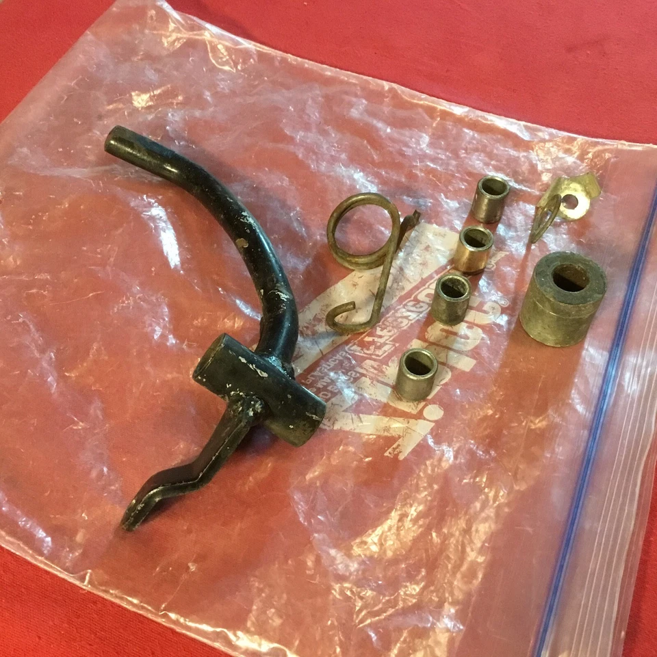 Yamaha TY80 1974 palanca de pedal de freno trasero con bujes y resorte (completo) Foto 4 de 4