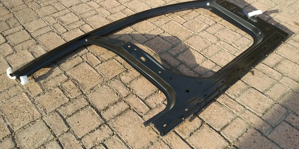 Dodge Charger 2015-2022 carrocería panel de apertura lateral 68265440AG OEM Foto 4 de 4