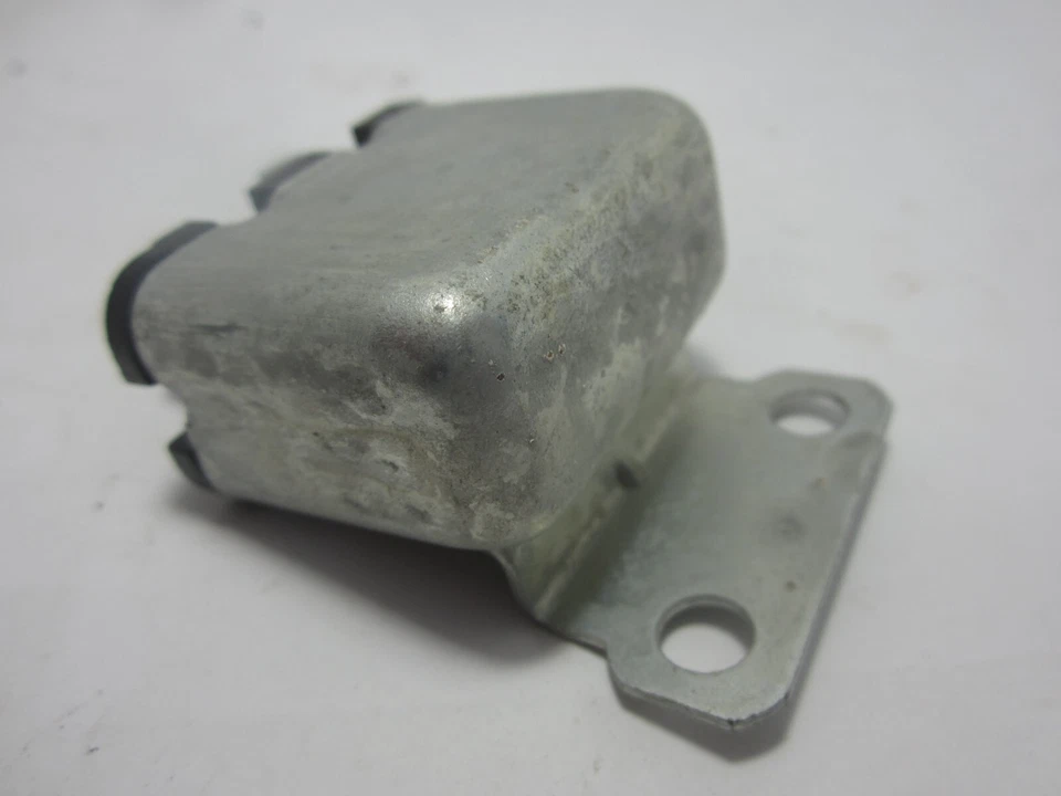 70-76 GM Transmission Control Spark A/C Compressor Relay NIEHOFF AR114 RY16 - Image 3 of 4