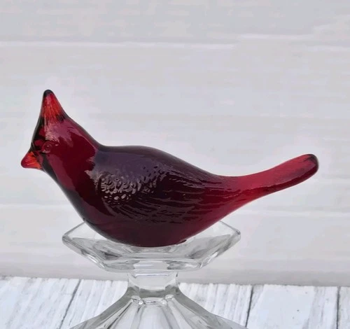 VTG Fenton Red Art Glass Cardinal Red Bird Figurine 5 Inch EXC