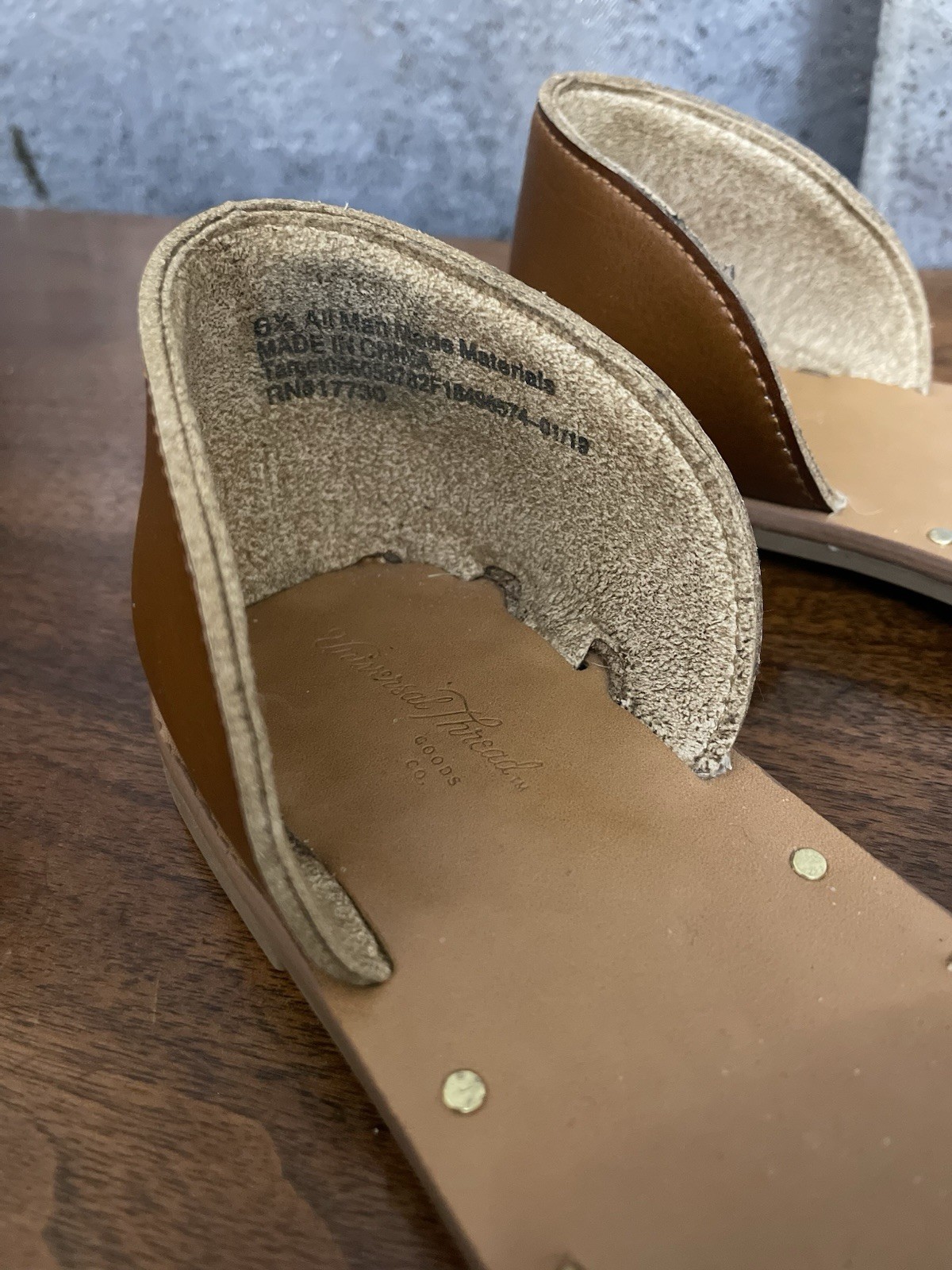 Universal Thread Woman’s Brown Leather Sandals Si… - image 6