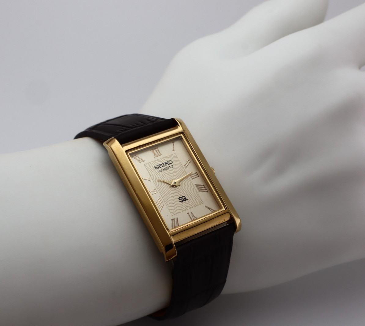 Reloj de cuarzo vintage Seiko Slim Tank para hombre, elección de caballero - ENVÍO GRATUITO
