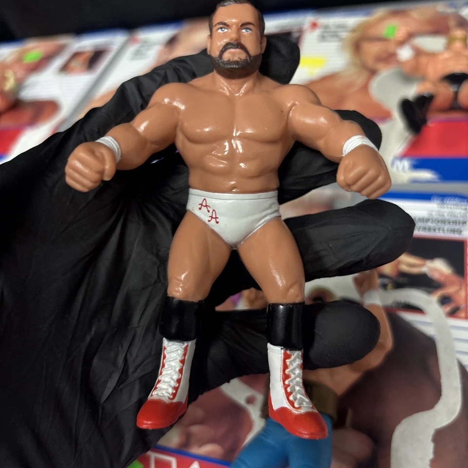 Lote de 12 figuras de lucha libre WCW Galoob de colección conjunto de luchador Reino Unido con tarjetero 10 cinturón Foto 4 de 4
