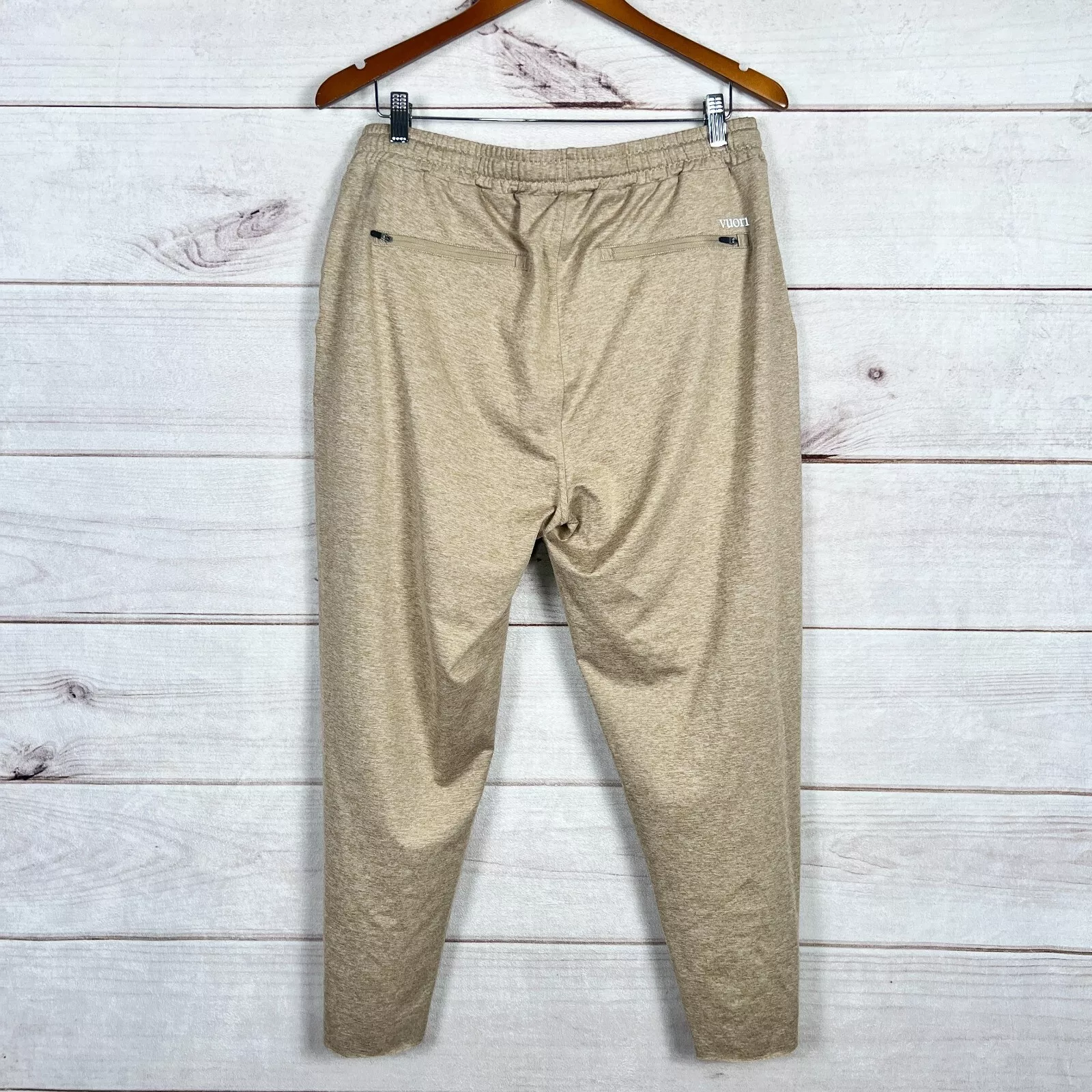 vuori sunday performance jogger athletic sweatpants