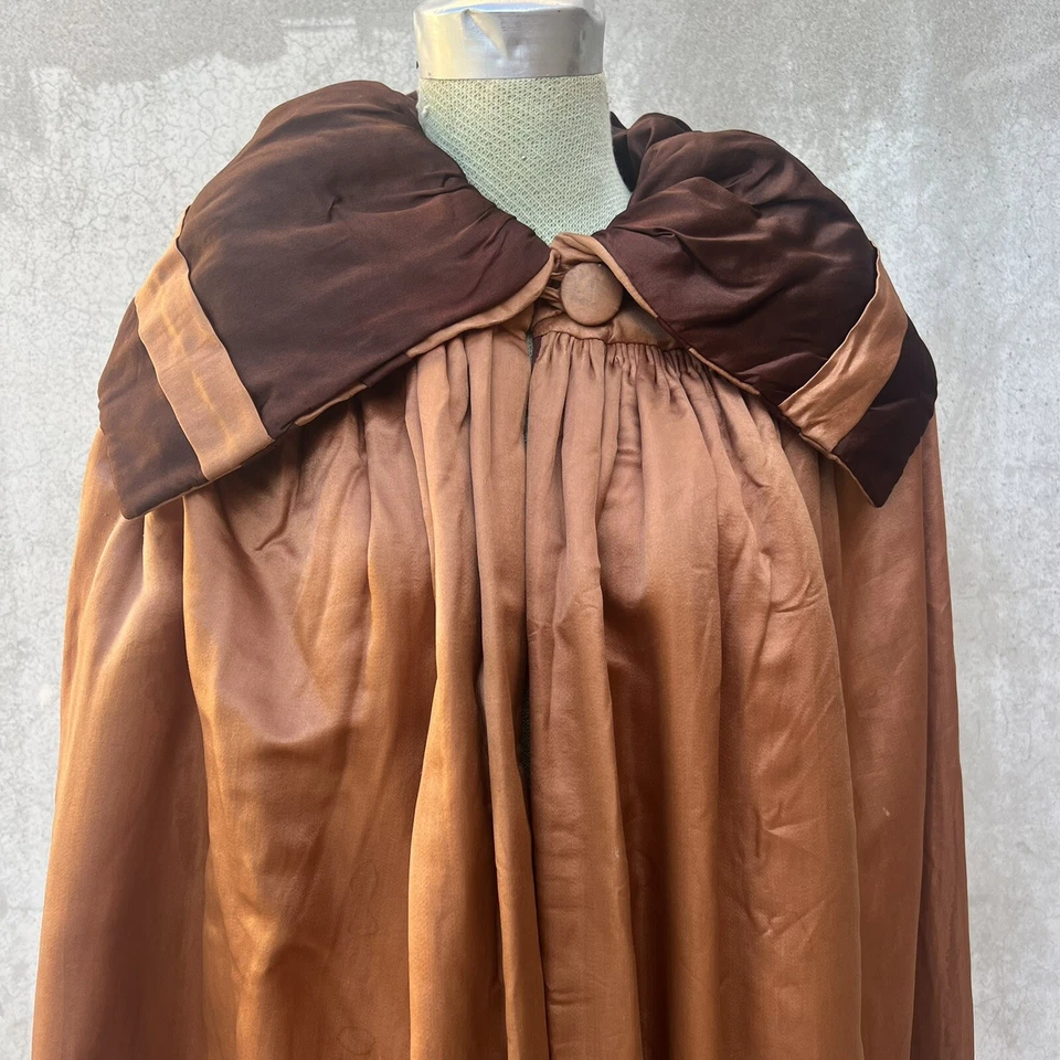 Antique 1920s Brown Silk Satin Floor Length Cape Coat Two Tone Mystical Vintage - Image 2 of 4