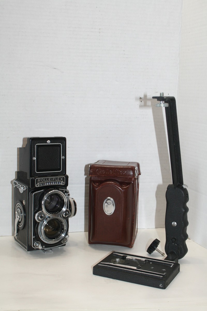 Rolleiflex DBP DBGM TLR Camera w/Carl ZEISS Planar 80mm 2.8 Lens