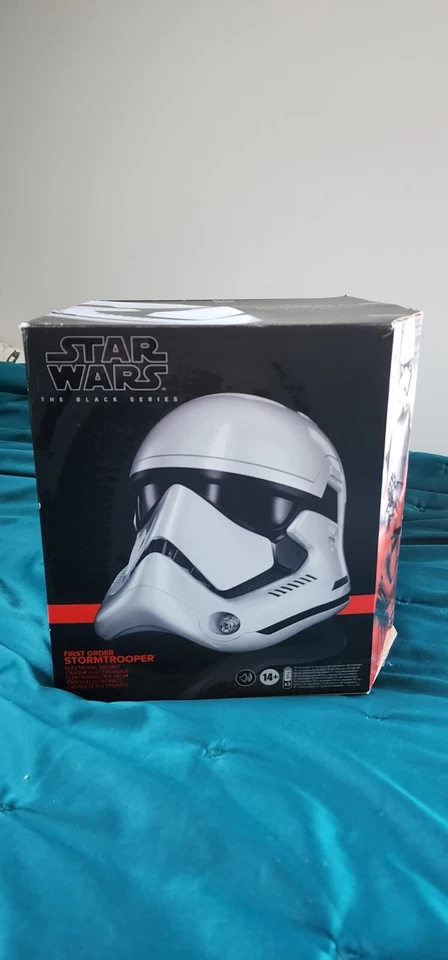 Capacete Stormtrooper Star Wars First Order Black Series - Imagem 3 de 4