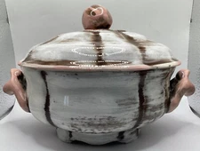 SANTA ANITA WARE CASSEROLE DISH/ LIDDED CROCK VRENI PROVINCIAL PINK  APPLE