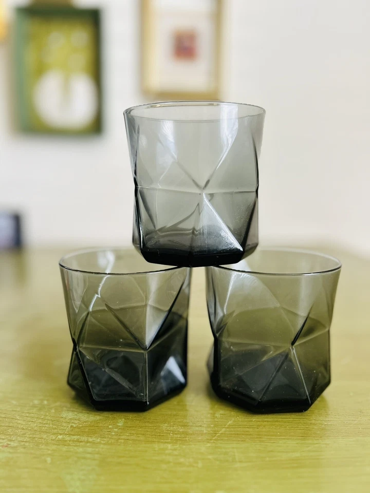 (12) Vaso de whisky Bormioli Rocco Cassiopea Italia gris negro ahumado MCM Foto 3 de 4