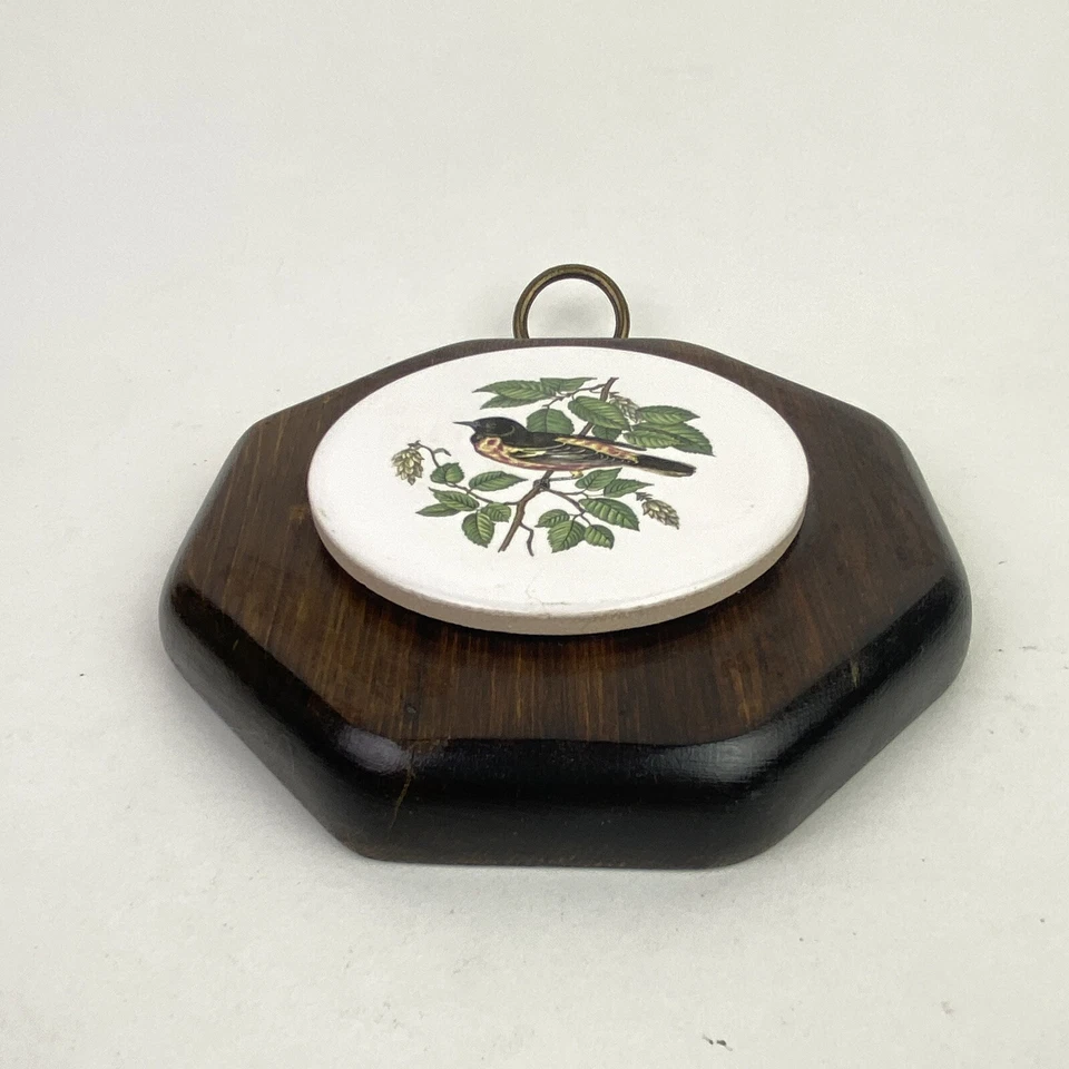 Vtg Wood Mount Framed Round White Tile Baltimore Oriole Bird Wall Plaque Decor - Image 2 of 4
