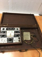 SENCORE TC109 MIGHTY MITE VACUUM TUBE TESTER powers on READ