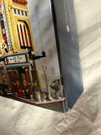 LEGO Creator Expert: Palace Cinema  10232 BRAND NEW SEALED RETIRED